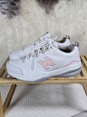 New Balance 608 Women’s 8.5 Wide White Pink Walking Shoes NEW